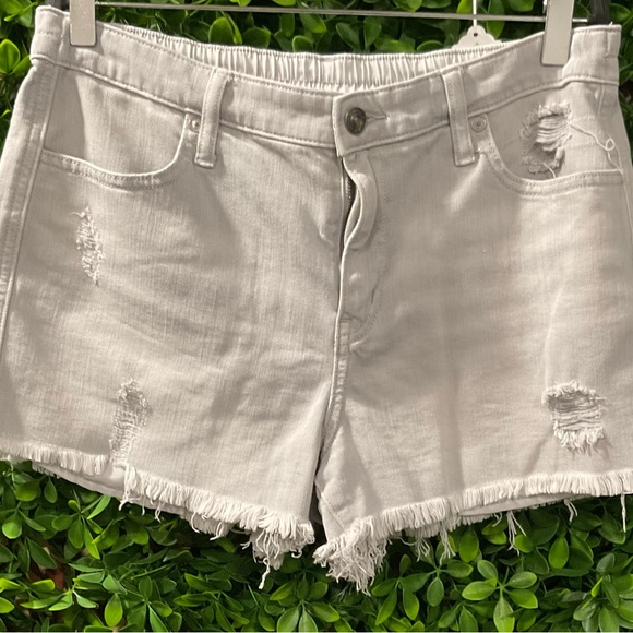 Aerie Pants - Aerie Gray Distressed Jean Shorts Frayed Hem Size Med